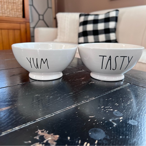 ⭐️ Rae Dunn Yum & Tasty Bowls - Picture 3 of 5
